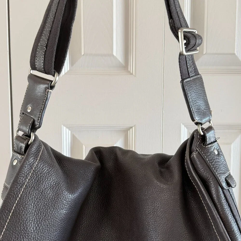 Levenger Fine Leather Messenger Bag 16x13